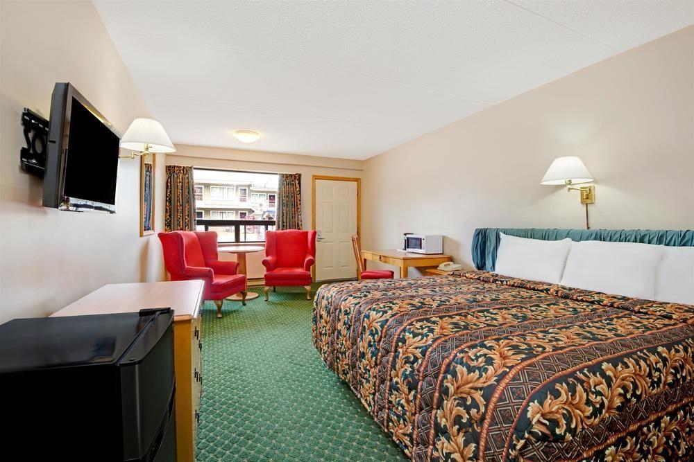 Howard Johnson Inn Midland Esterno foto