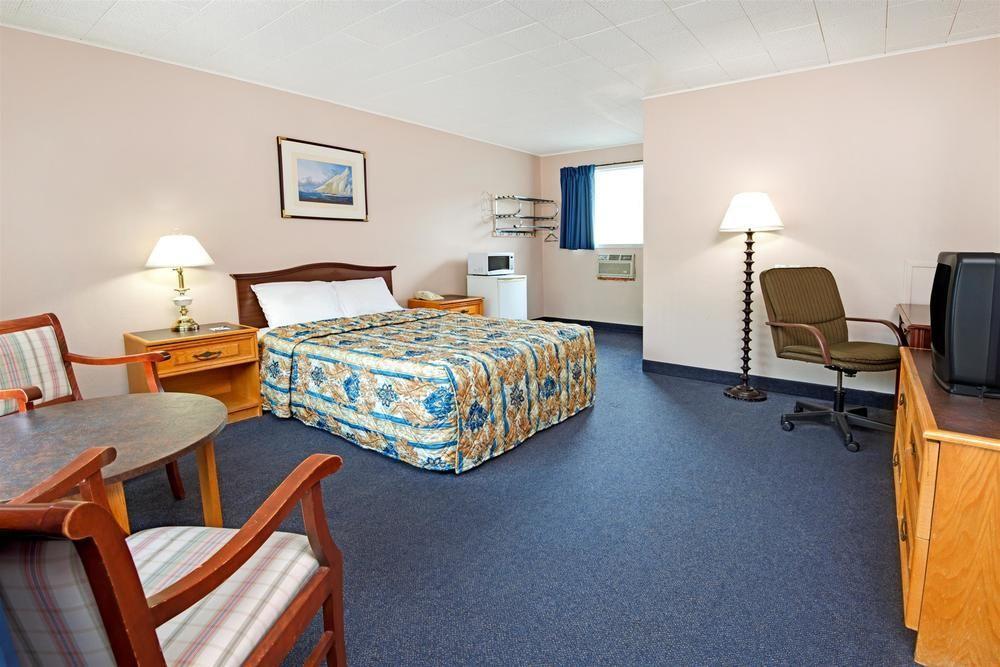 Howard Johnson Inn Midland Esterno foto