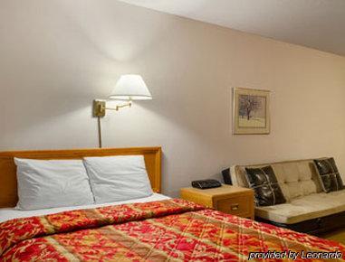 Howard Johnson Inn Midland Esterno foto